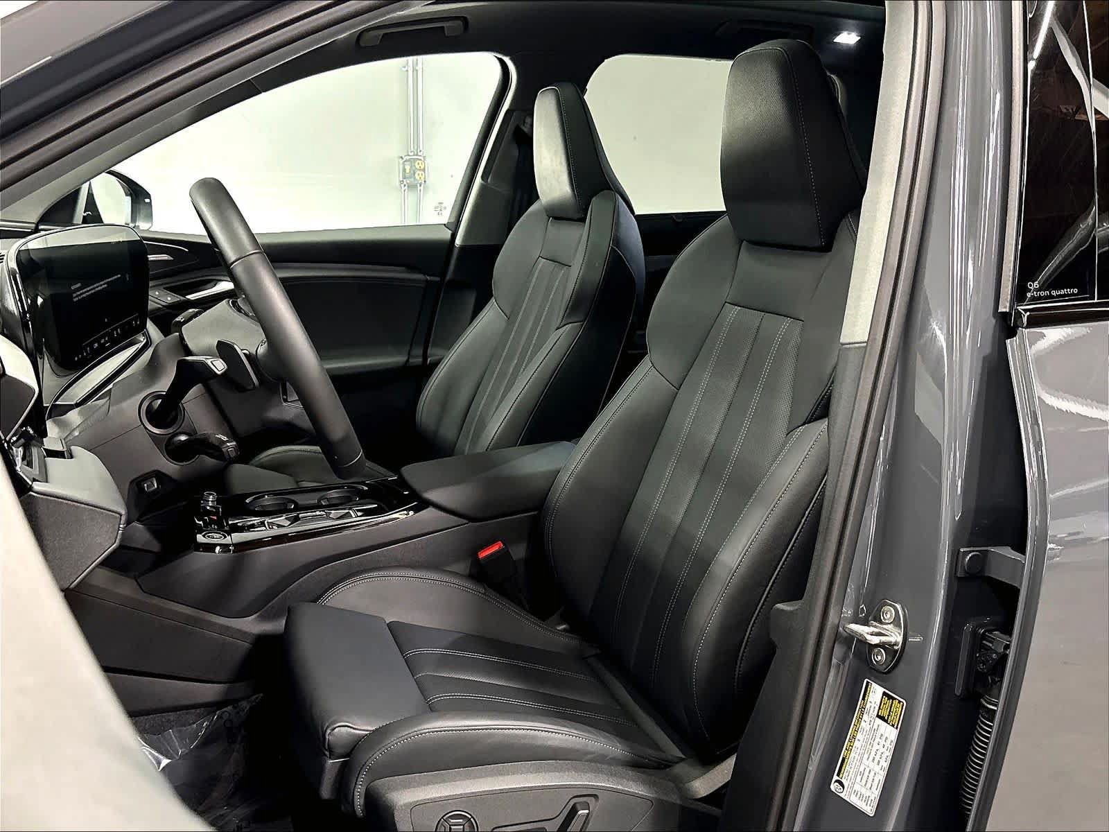 Certified 2025 Audi Q6 e-tron Premium Plus w/ Premium Plus AWD/4WD image 25