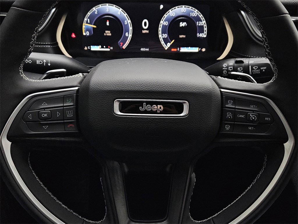 New 2025 Jeep Grand Cherokee Altitude image 23