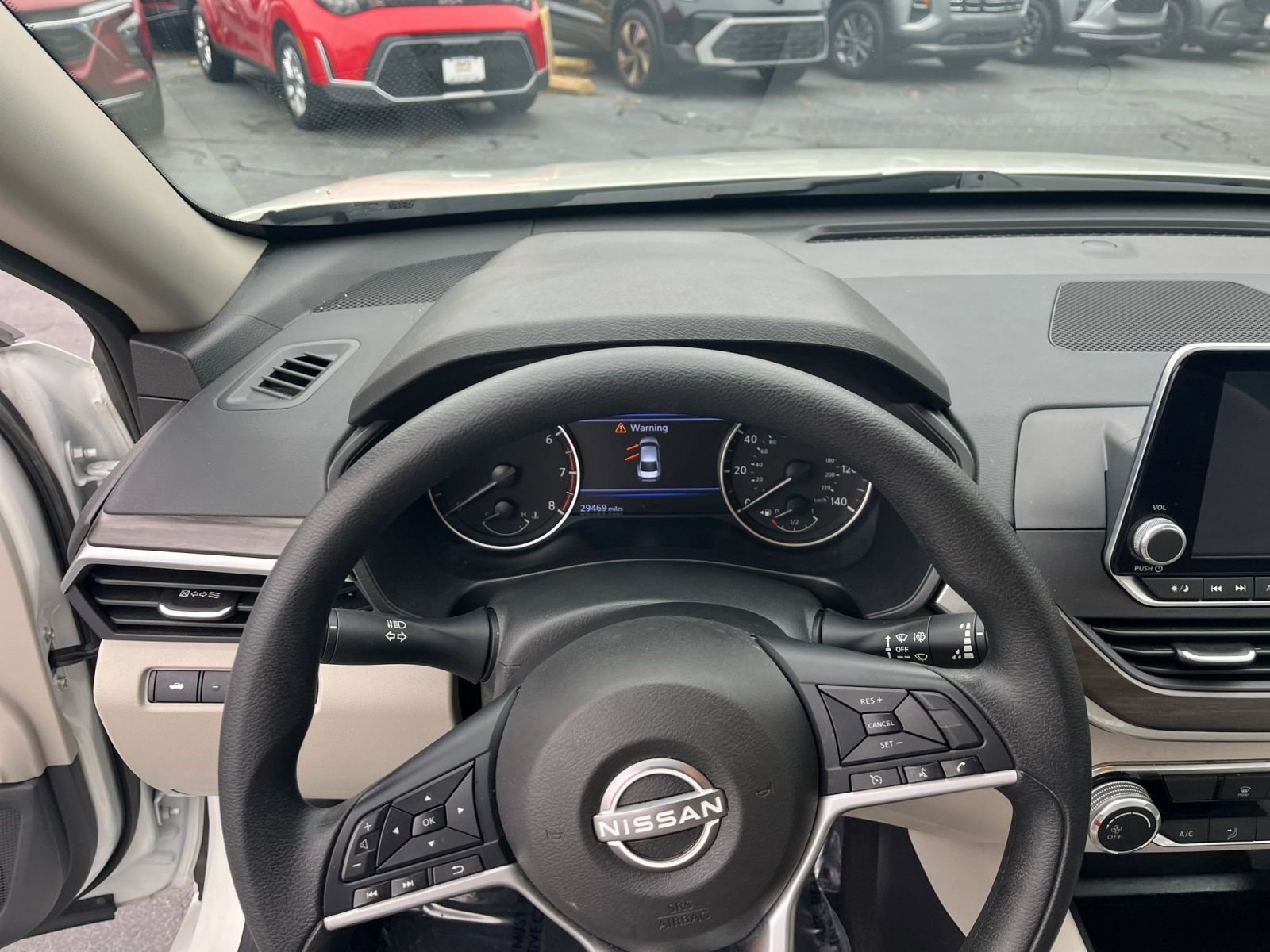 Used 2025 Nissan Altima 2.5 SV image 28