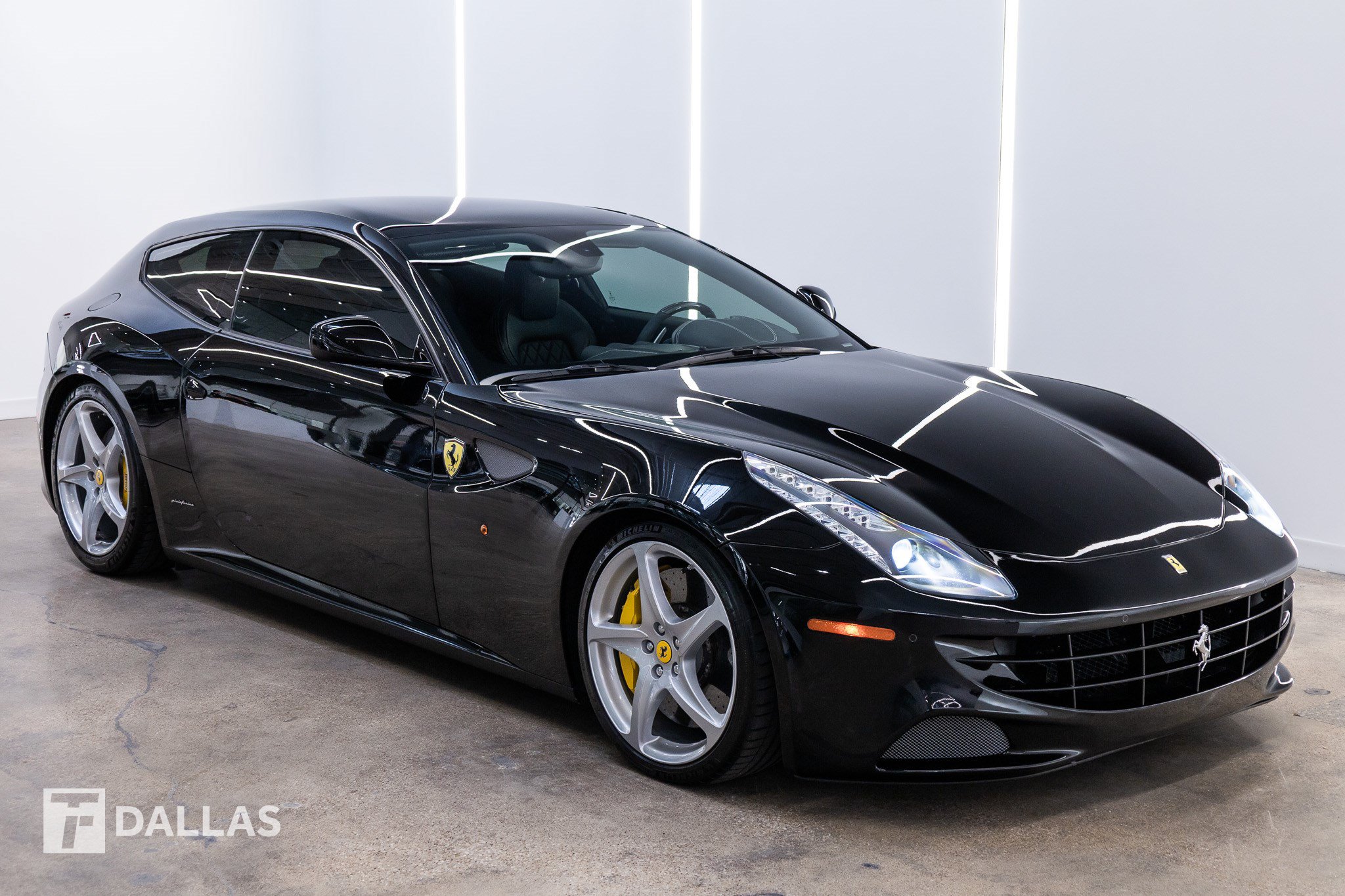 Used 2016 Ferrari FF AWD/4WD image 19