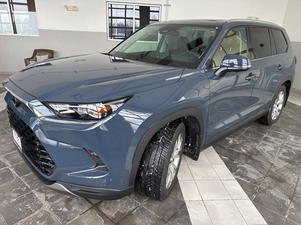 Used 2025 Toyota Grand Highlander AWD Hybrid image 7