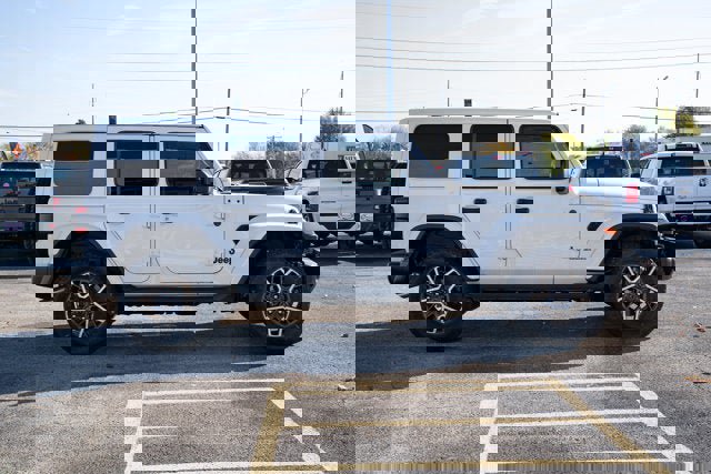 New 2025 Jeep Wrangler Unlimited Sahara image 6