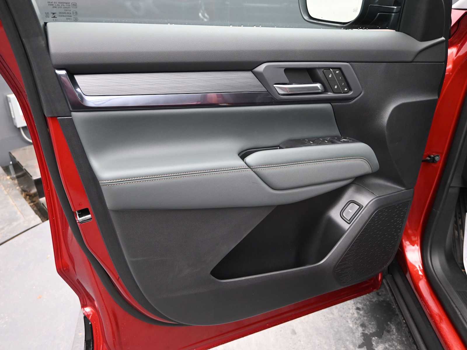 New 2026 GMC Terrain AT4 w/ Convenience Package III image 23