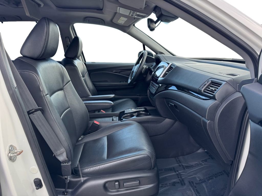Used 2018 Honda Pilot Touring image 18