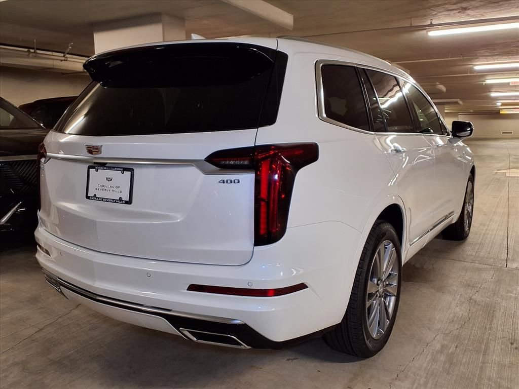 New 2025 Cadillac XT6 Premium Luxury FWD image 8
