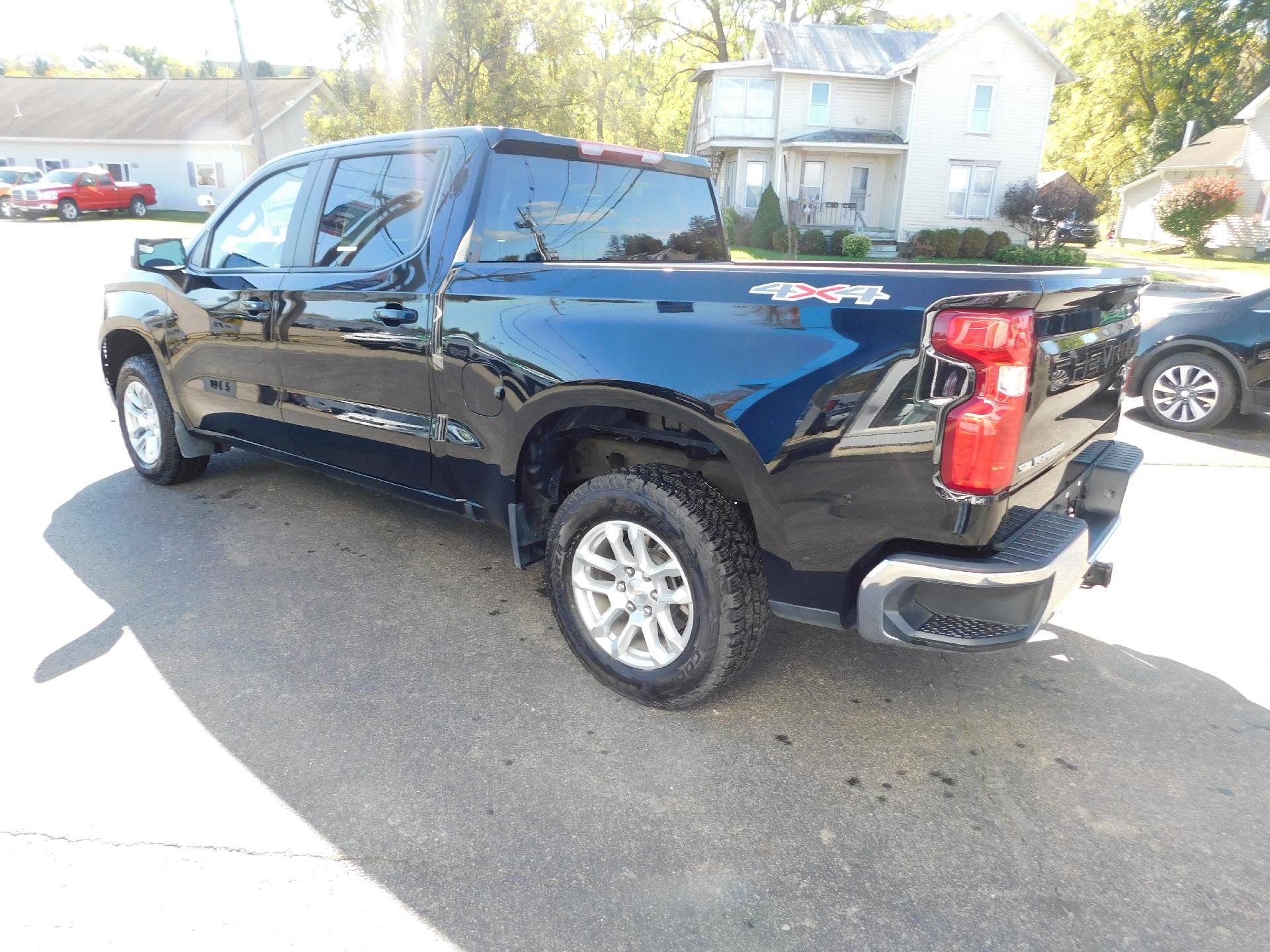 Used 2024 Chevrolet Silverado 1500 LT image 6