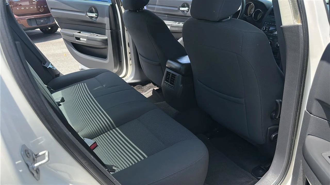 Used 2008 Dodge Charger SE RWD image 30