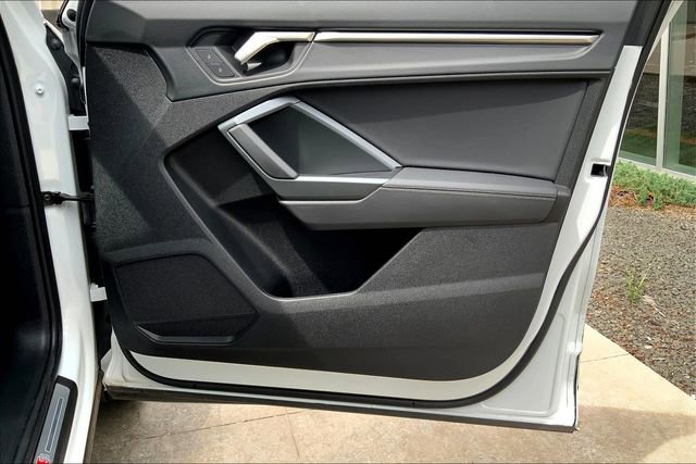 Certified 2024 Audi Q3 2.0T Premium image 27