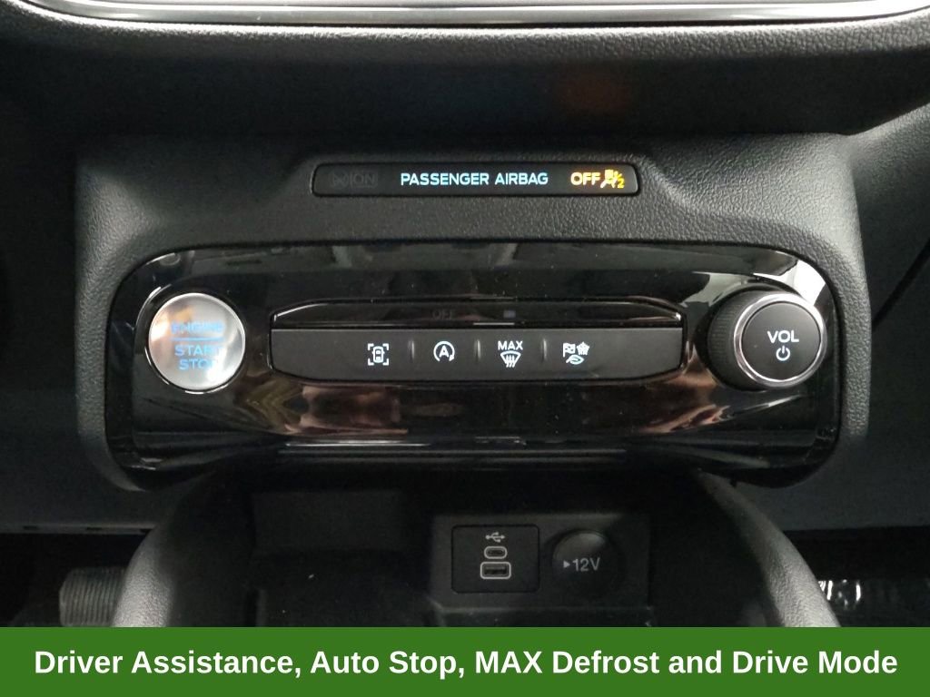 Used 2025 Ford Escape Platinum image 35