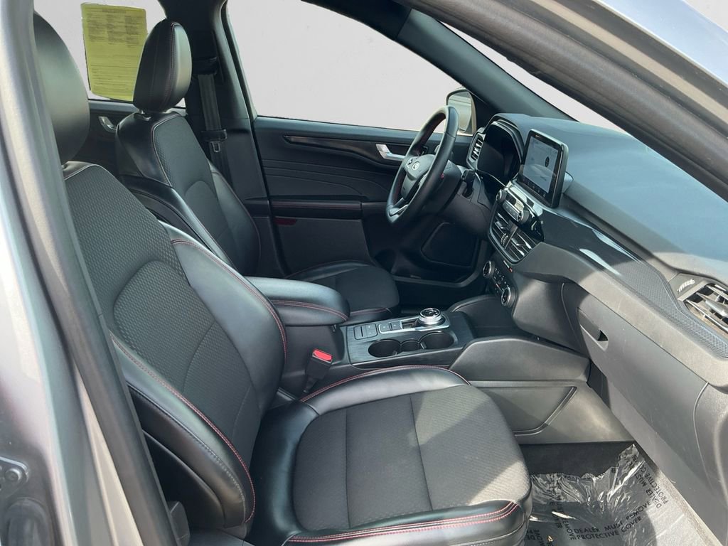 Used 2024 Ford Escape ST-Line image 15
