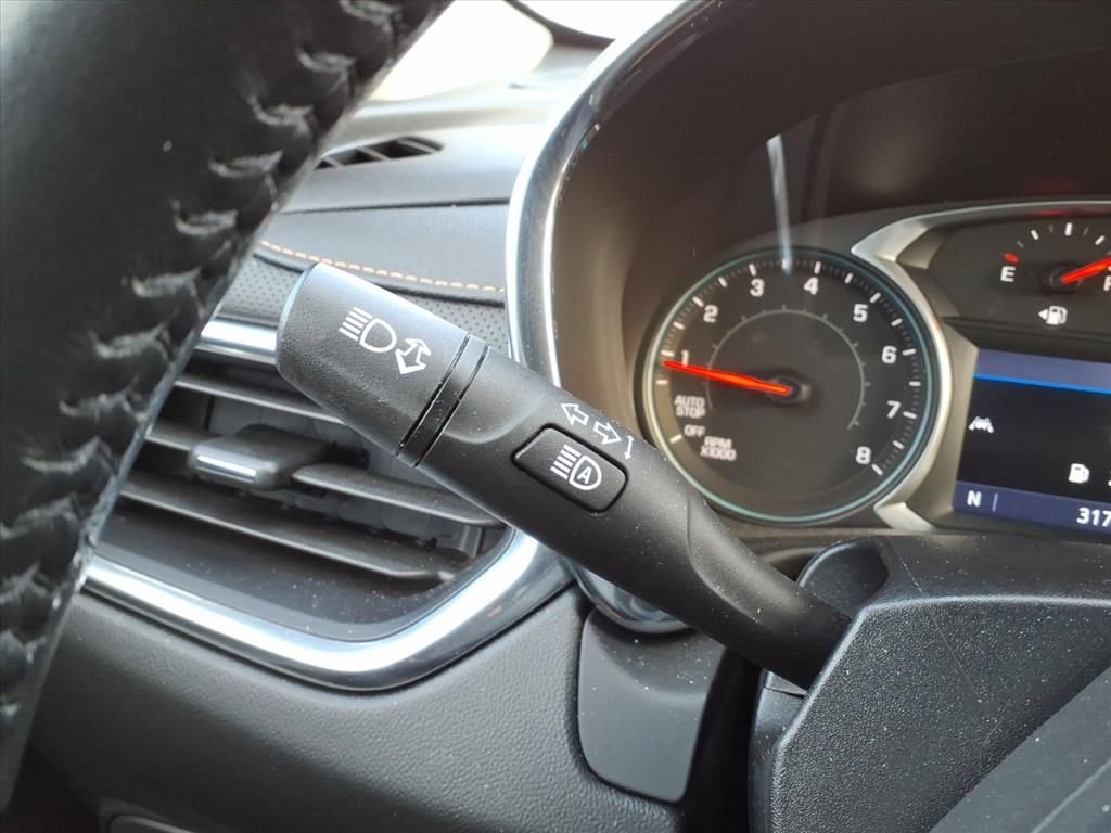 Used 2020 Chevrolet Equinox Premier image 33