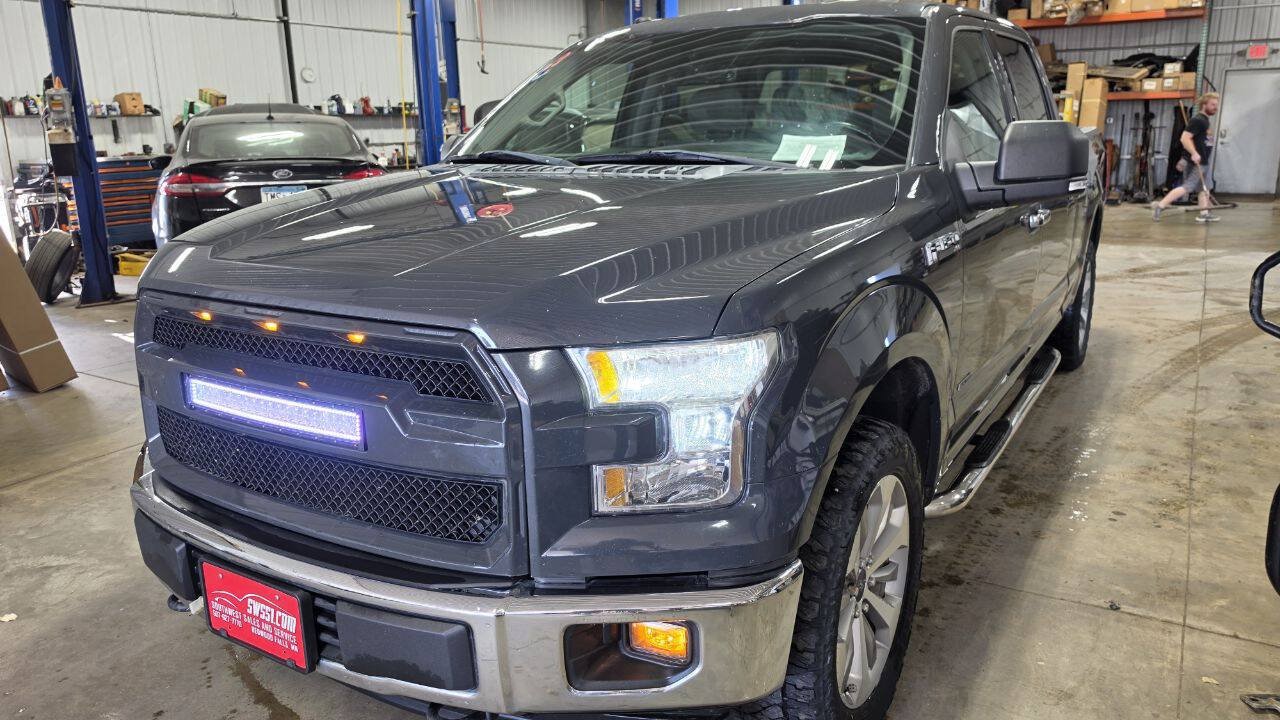 Used 2017 Ford F150 XLT w/ Equipment Group 301A Mid AWD/4WD image 4