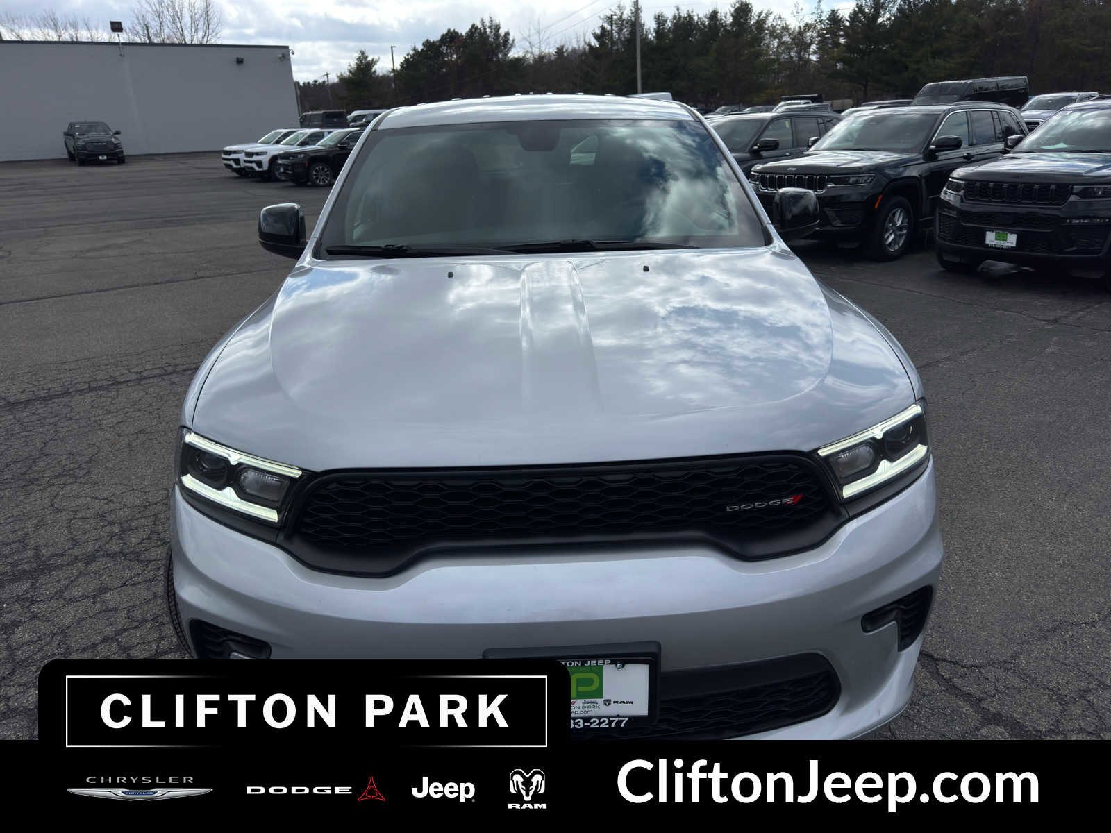 Certified 2025 Dodge Durango GT image 2