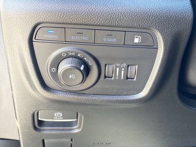 Used 2022 Jeep Grand Cherokee Limited 4xe w/ Luxury Tech Group II image 22