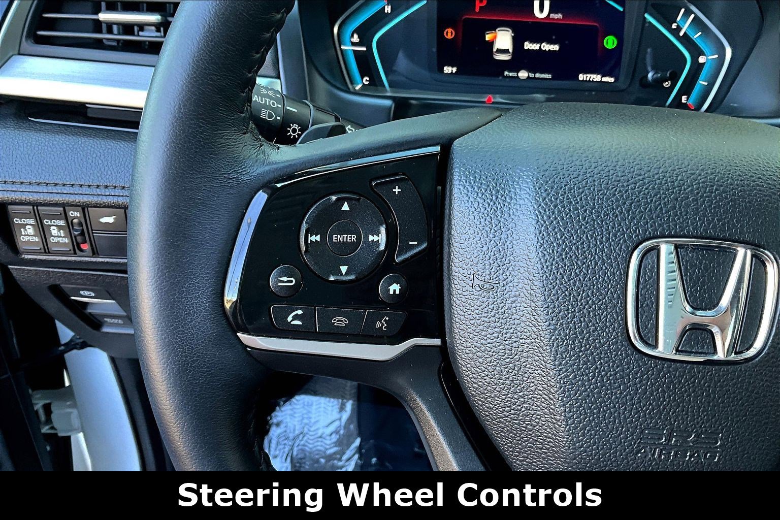 Used 2023 Honda Odyssey Touring image 10