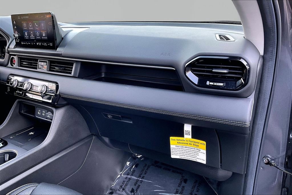 Certified 2025 Honda Pilot Elite image 19