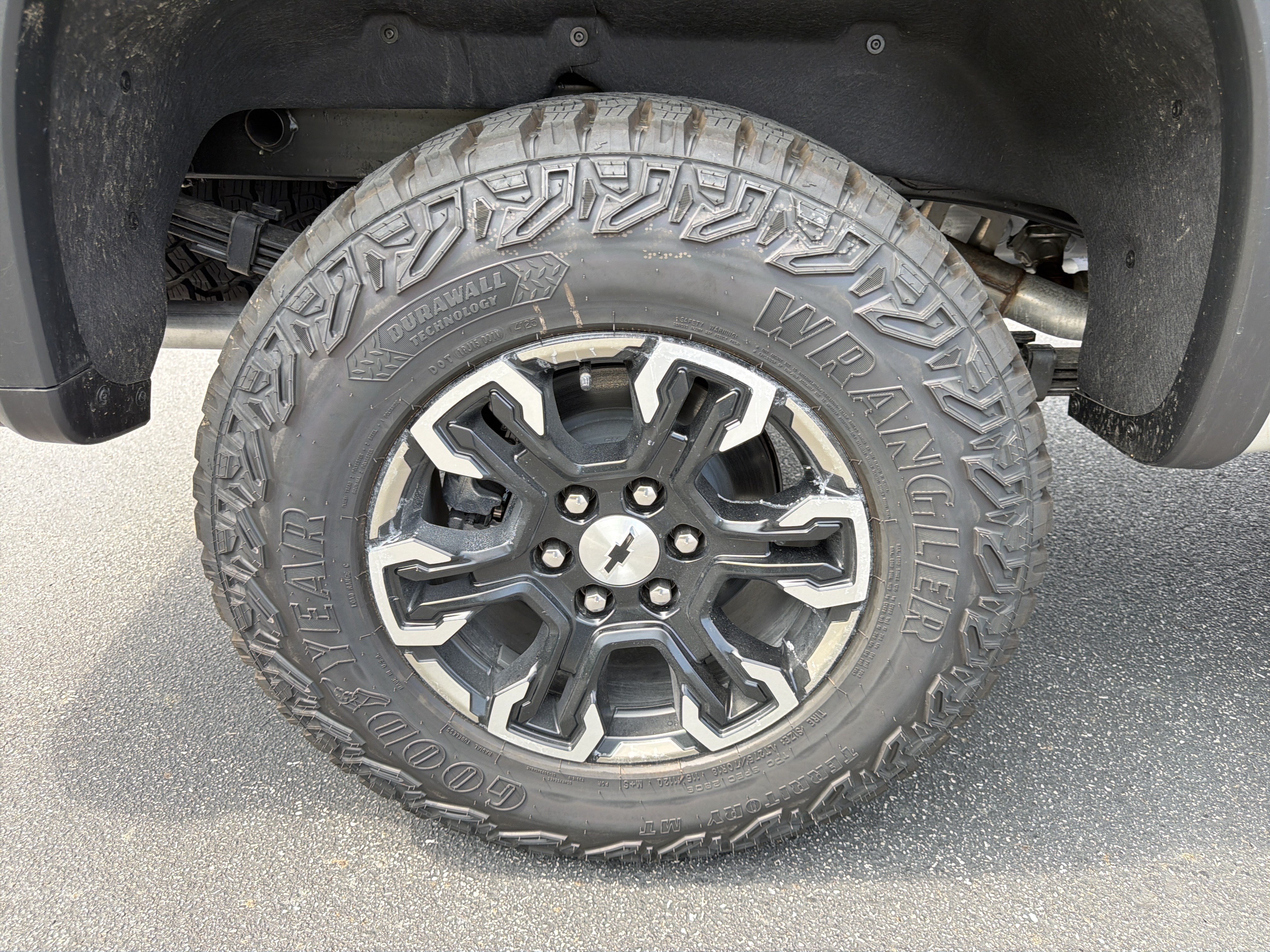Used 2026 Chevrolet Silverado 1500 ZR2 AWD/4WD image 17