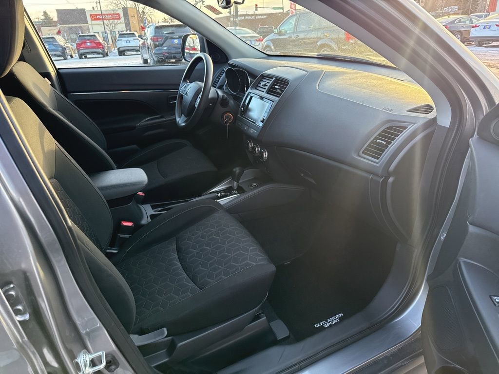 Used 2025 Mitsubishi Outlander Sport ES image 30