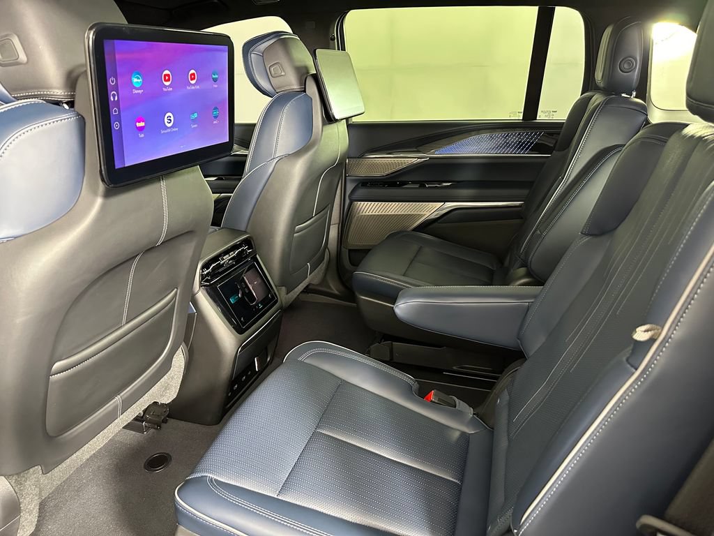 Used 2025 Cadillac Escalade IQ Sport 2 AWD/4WD image 31