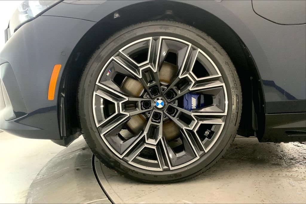 New 2027 BMW 550e xDrive AWD/4WD image 9