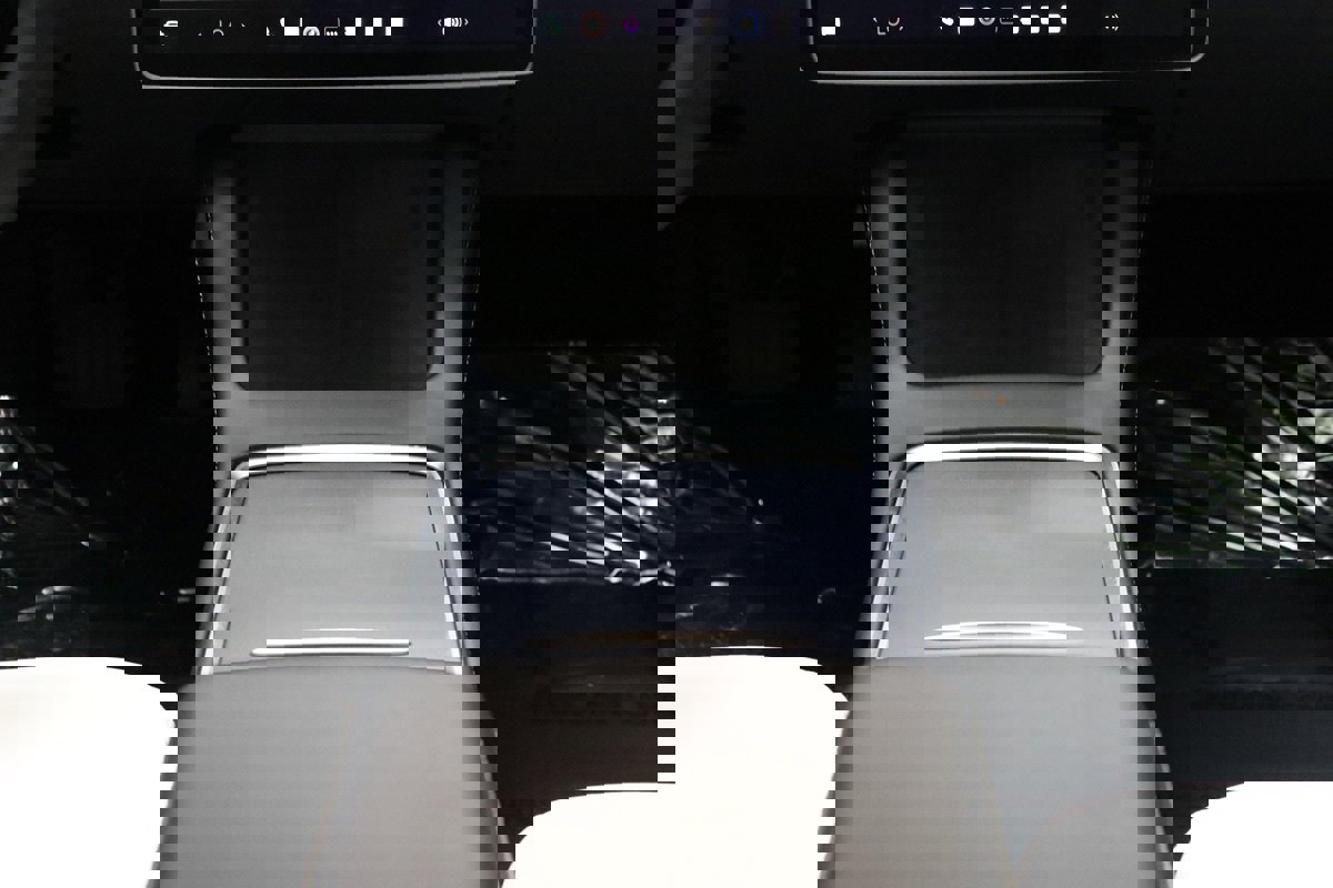 Used 2023 Tesla Model 3 Standard Range image 44