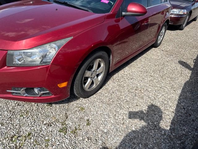 Used 2014 Chevrolet Cruze LT w/ RS Package FWD image 2
