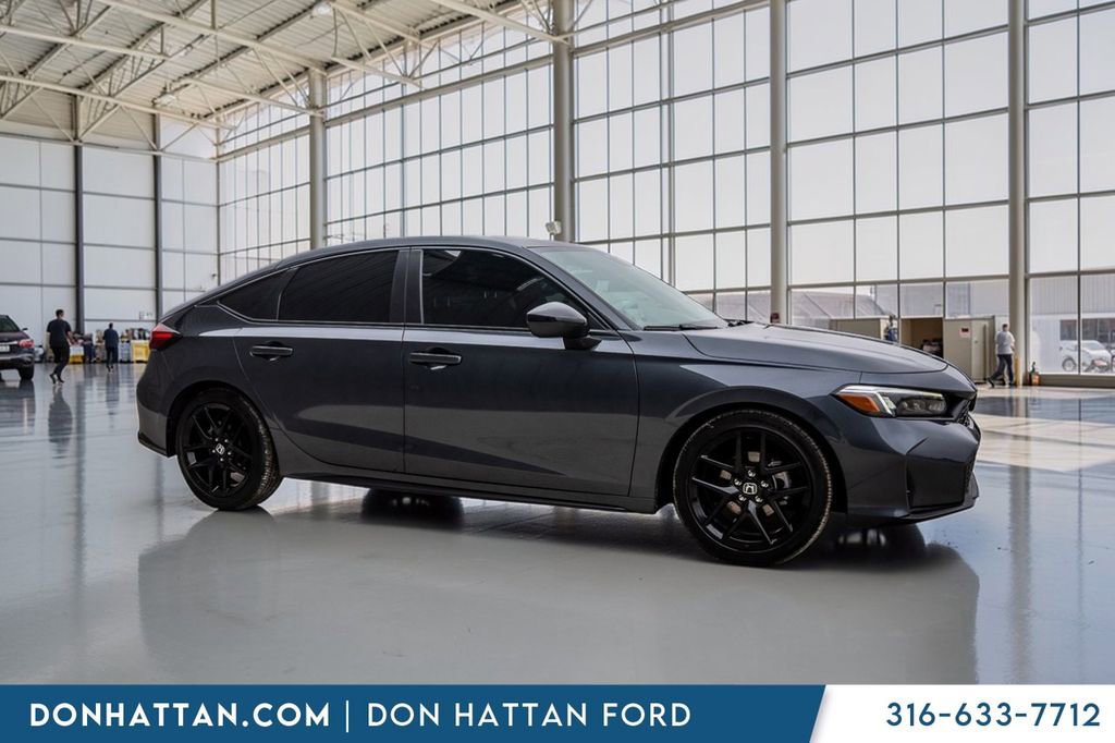 Used 2025 Honda Civic Sport image 33