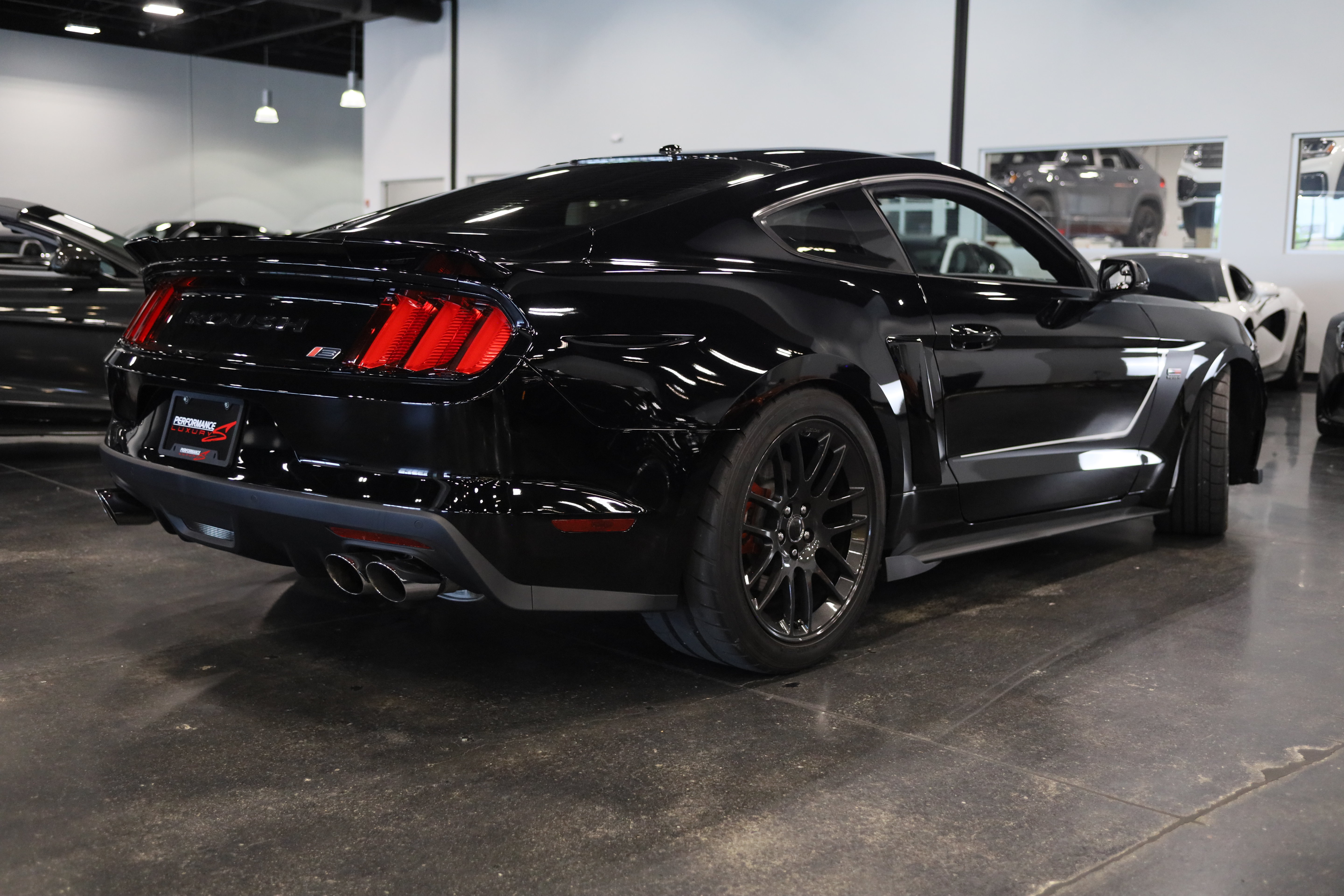 Used 2017 Ford Mustang GT Premium w/ GT Performance Package RWD image 6