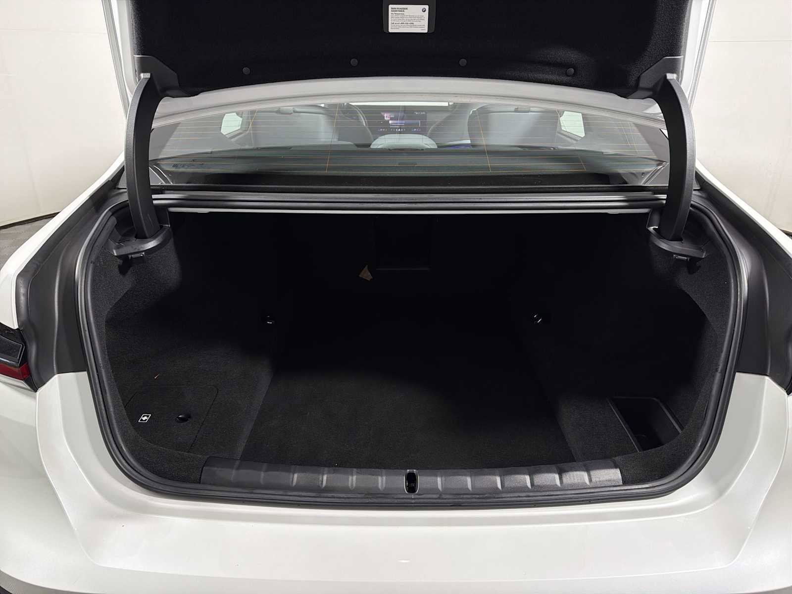 Certified 2023 BMW 760i xDrive AWD/4WD image 21