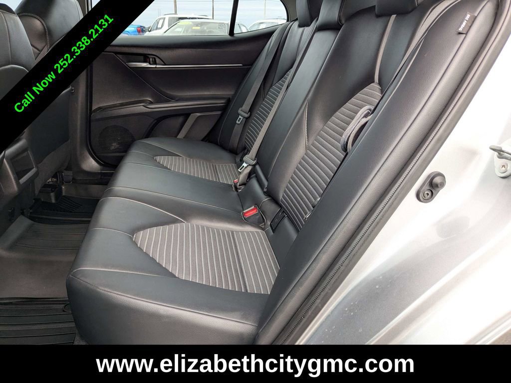Used 2024 Toyota Camry SE image 14
