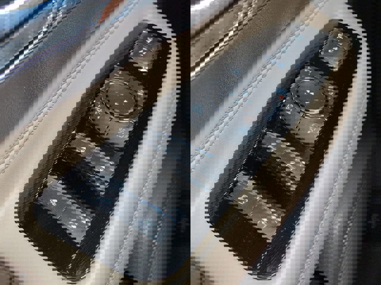 Used 2020 Lincoln Corsair AWD image 21