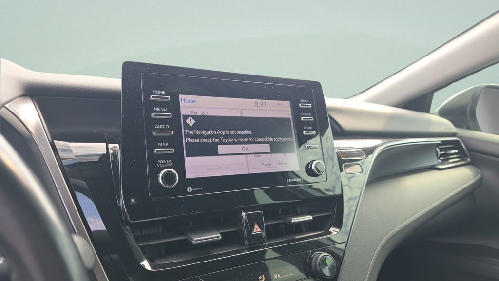 Used 2021 Toyota Camry SE FWD image 18