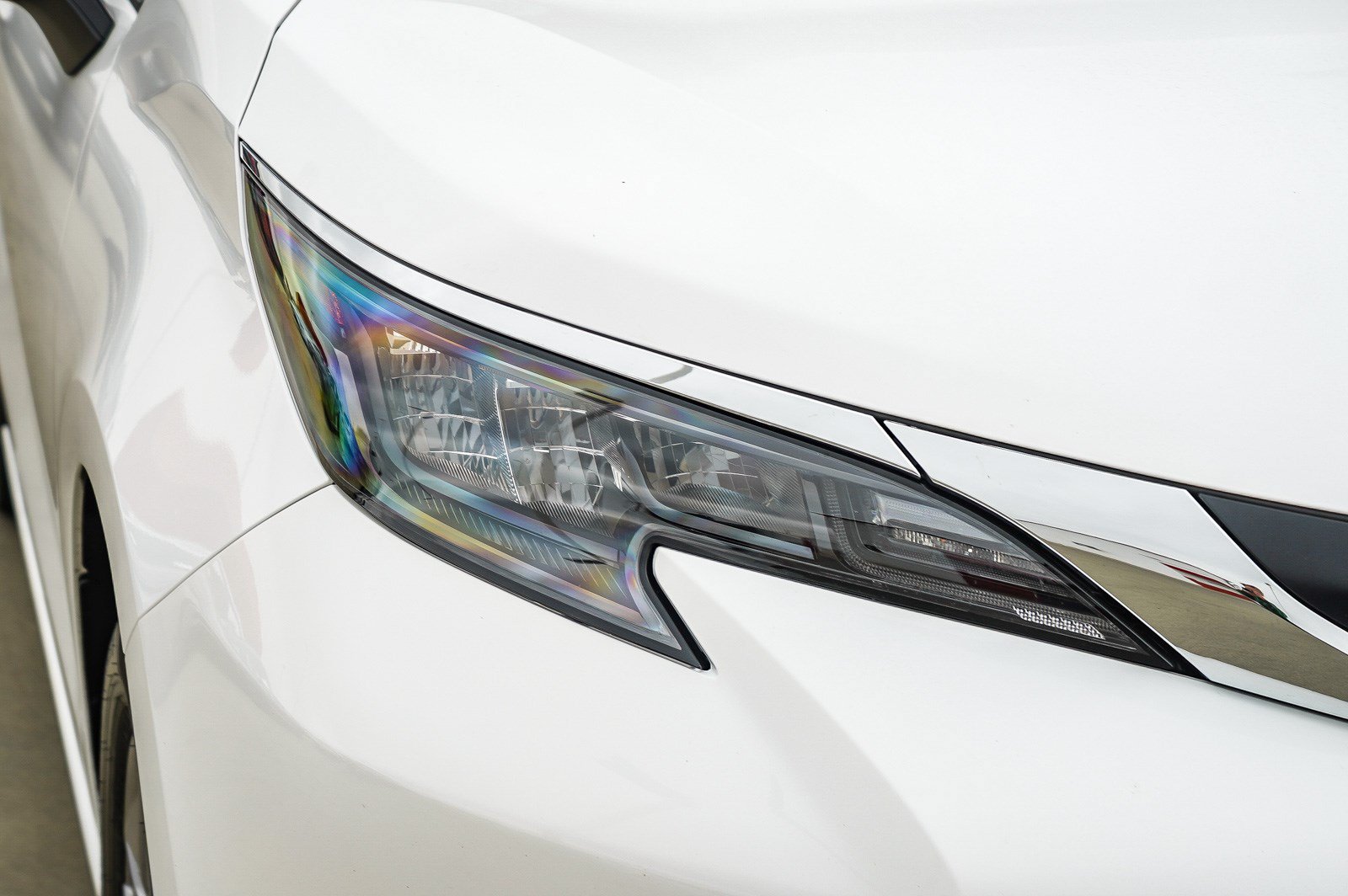 Used 2025 Toyota Sienna LE w/ LE Plus Package AWD/4WD image 9