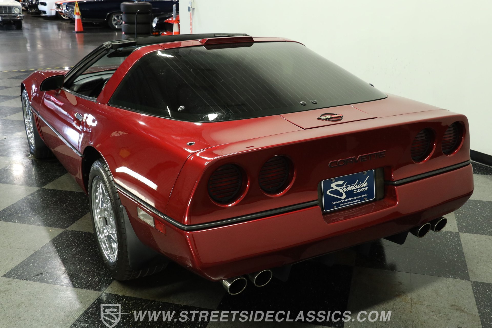 Used 1990 Chevrolet Corvette Coupe RWD image 8