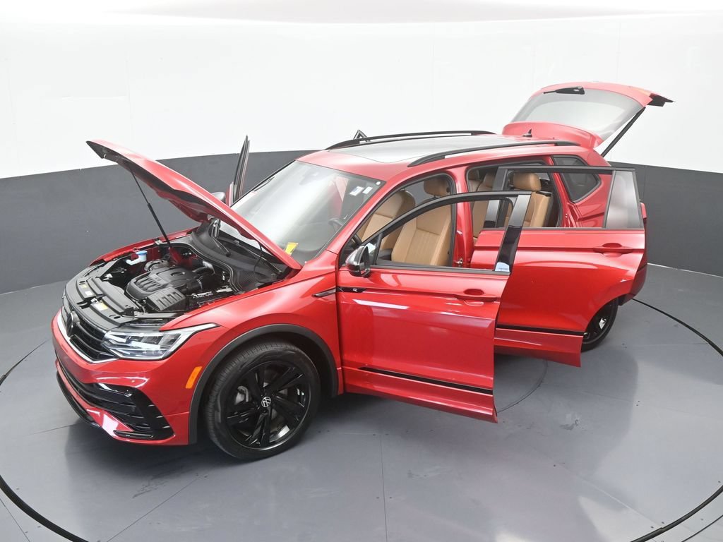 Used 2024 Volkswagen Tiguan SE R-Line FWD image 69