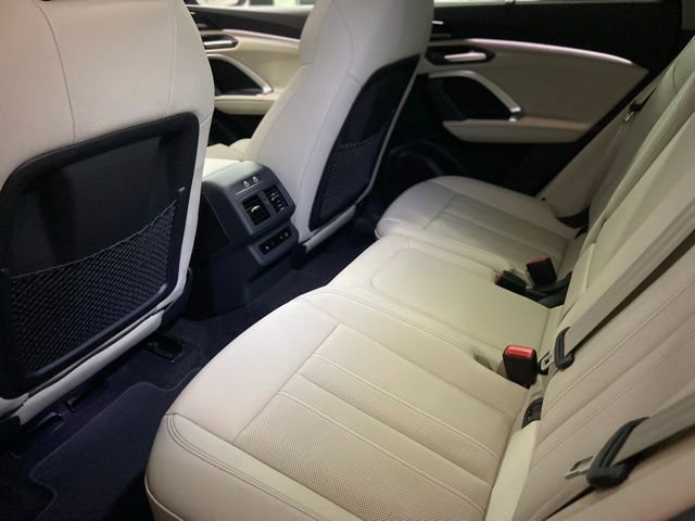 New 2025 Audi Q5 Prestige image 5