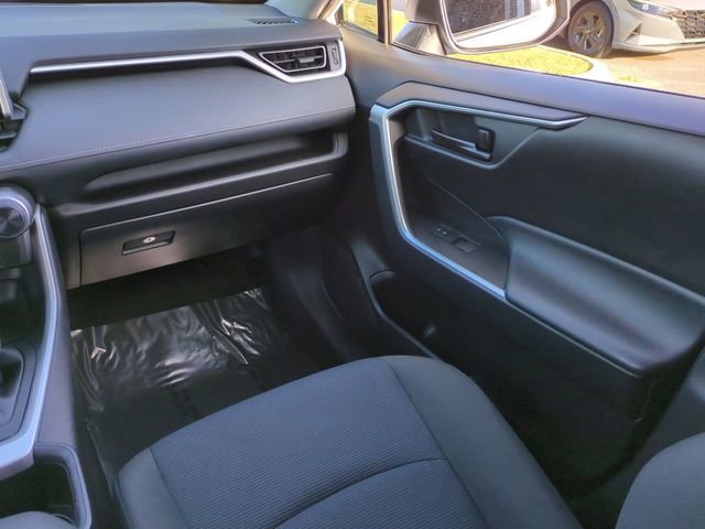 Used 2023 Toyota RAV4 LE FWD image 17