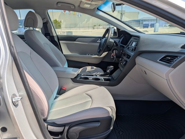Used 2017 Hyundai Sonata SE FWD image 9