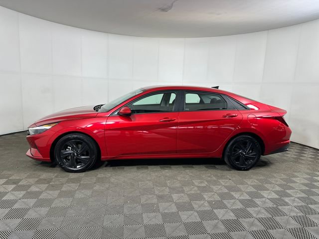 Certified 2023 Hyundai Elantra SEL image 6