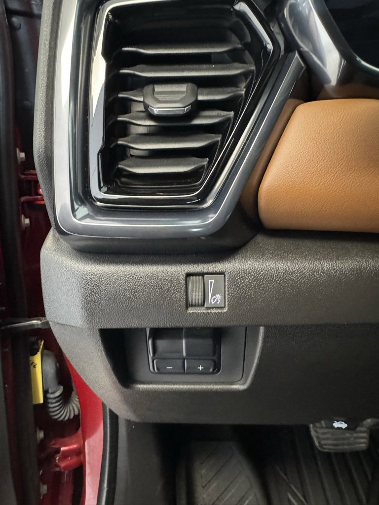 Certified 2023 GMC Canyon AT4 image 13