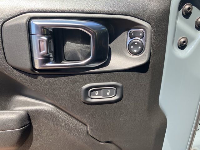 Used 2025 Jeep Wrangler Unlimited Sport S 4xe AWD/4WD image 13