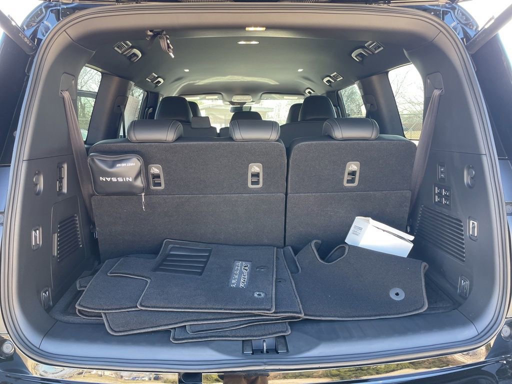 Used 2025 Nissan Armada PRO-4X image 16