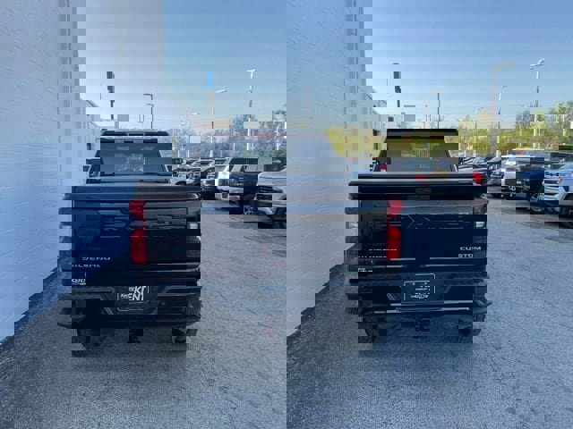 Used 2024 Chevrolet Silverado 2500 Custom w/ Custom Value Package image 6