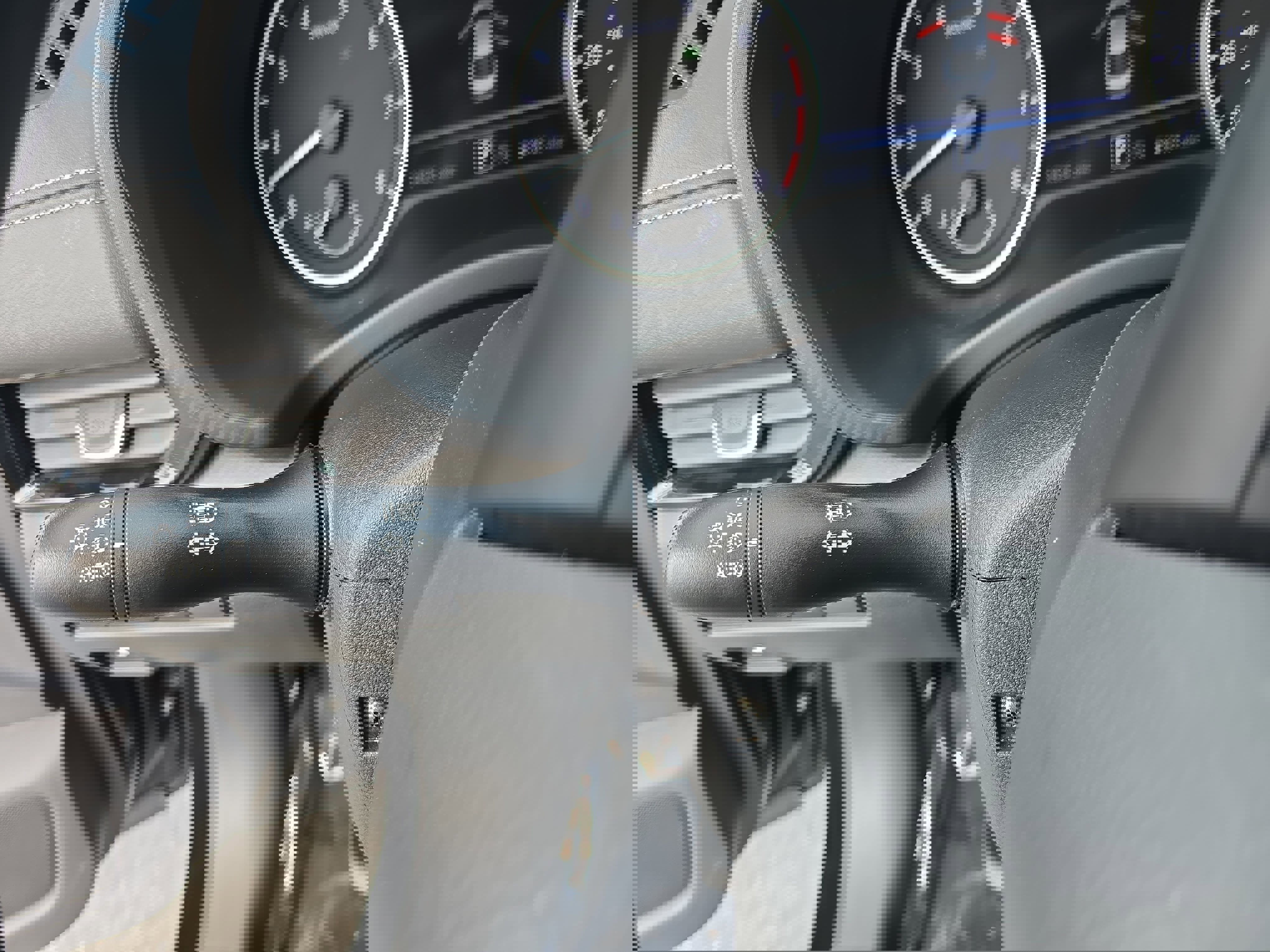 Used 2025 Nissan Sentra SV image 26