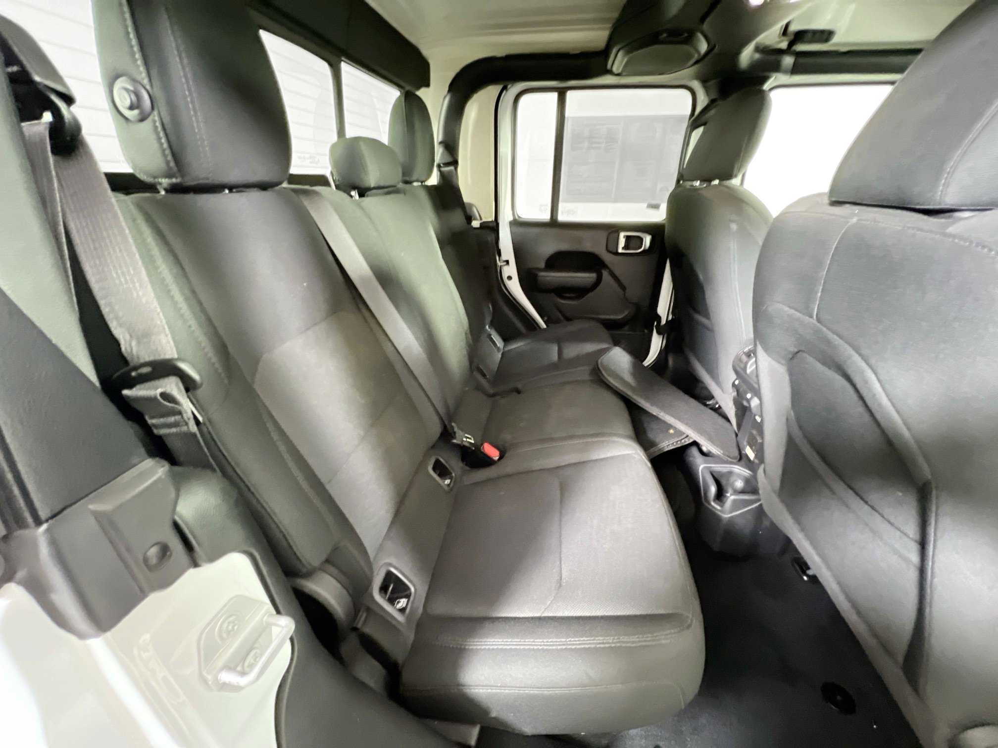 Used 2022 Jeep Gladiator Sport image 25