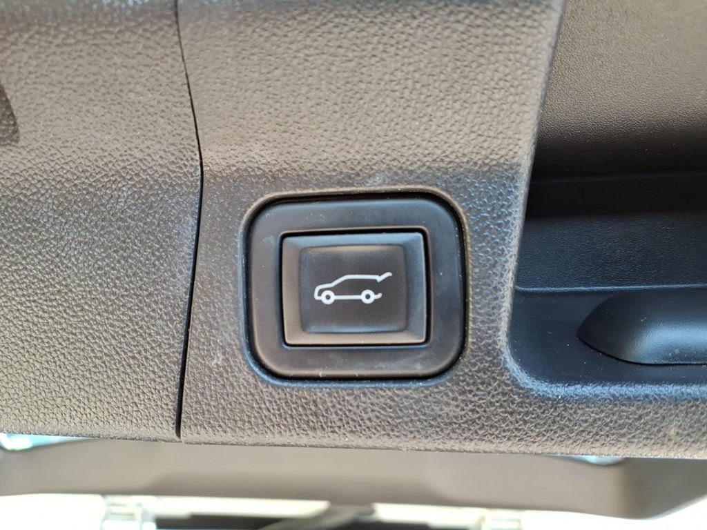 Used 2023 GMC Acadia SLE w/ Driver Convenience Package AWD/4WD image 14