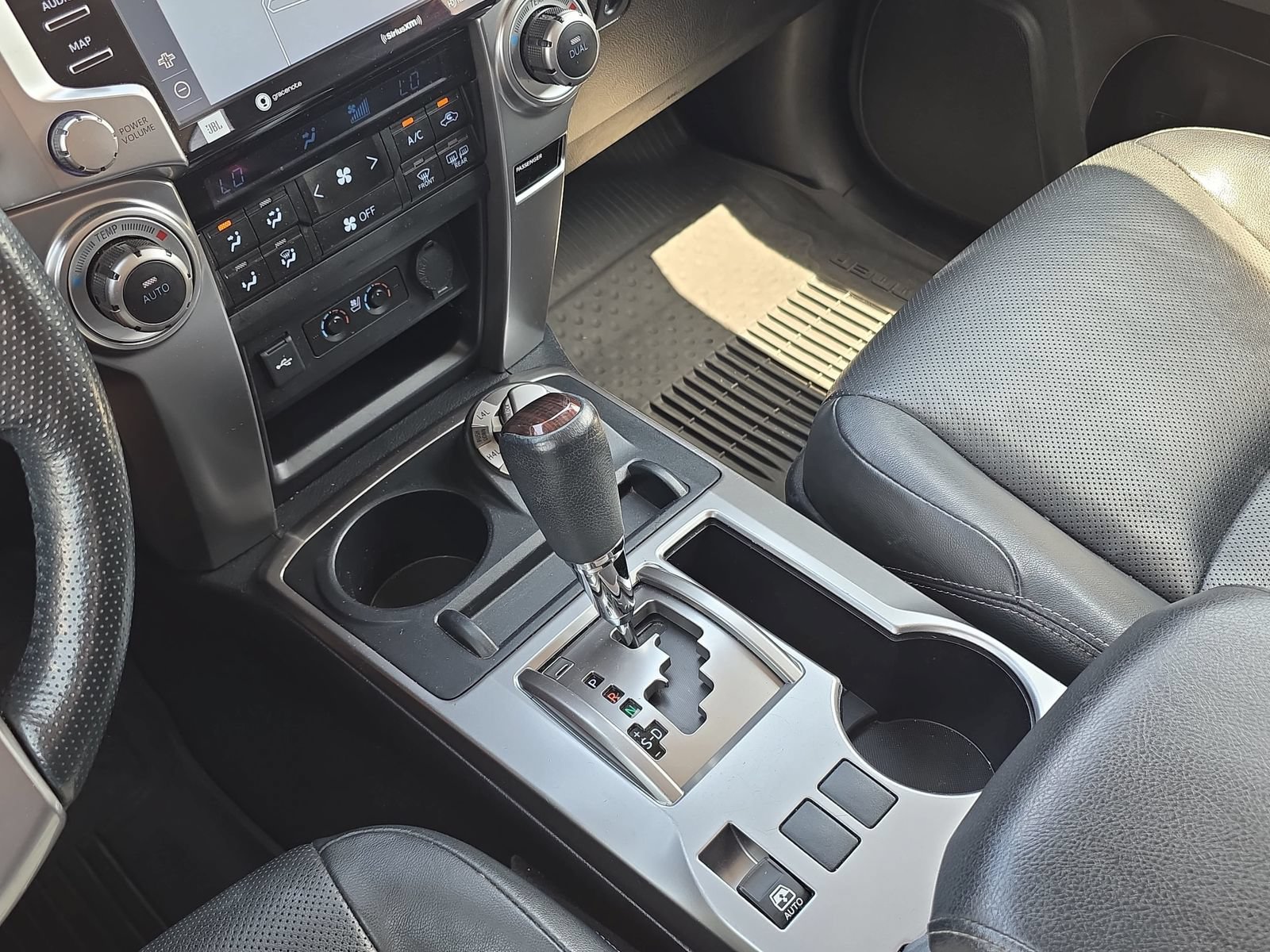 Used 2023 Toyota 4Runner Limited AWD/4WD image 22