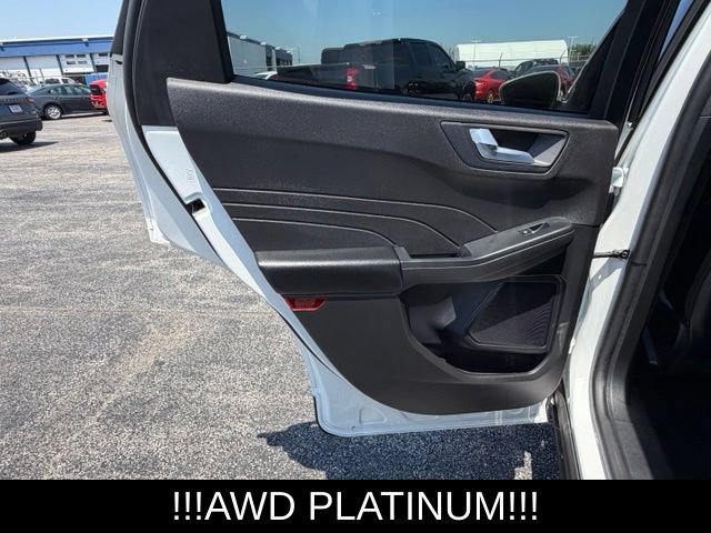 Used 2024 Ford Escape Platinum AWD/4WD image 16