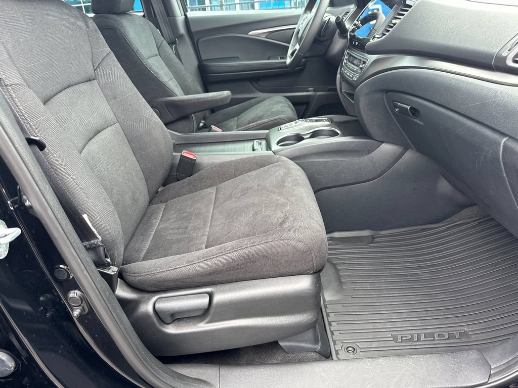 Used 2022 Honda Pilot Sport image 14