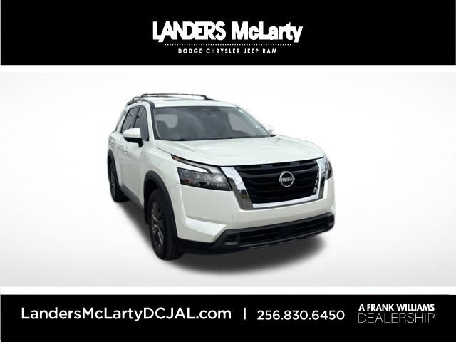 Used 2023 Nissan Pathfinder SV w/ SV Premium Package image 1